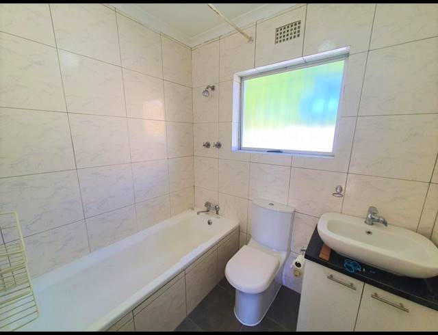 2 BEDROOM HOUSE FOR SALE IN GLENWOOD